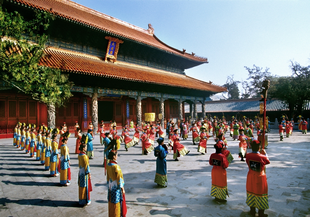 Cultural tourism. Культурный туризм в Китае. Туристы в Китае. Культурно познавательный туризм в Китае. Внутренний туризм в Китае.